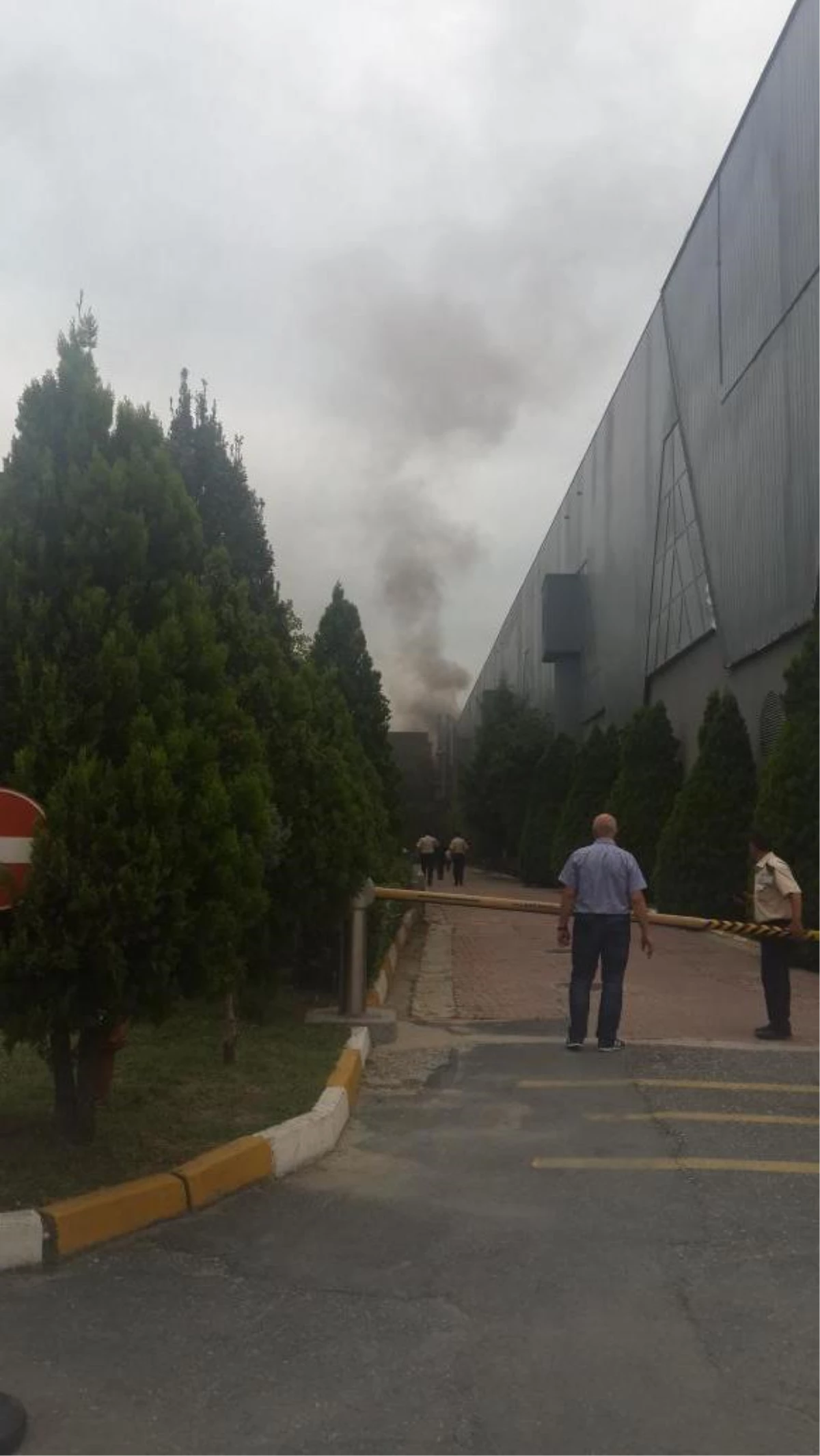 İstanbul CNR Fuar Merkezi\'nde Yangın Çıktı