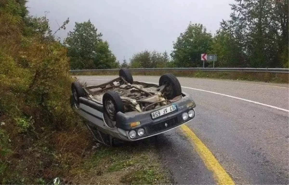 Kastamonu\'da Bir Otomobil, Şarampole Devrildi