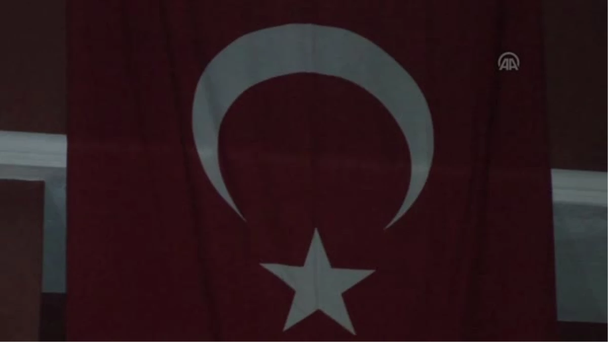 Musul\'da rehin alınanlar Türkiye\'de - Yalçın Bakır, Kırklareli\'ndeki evine geldi -