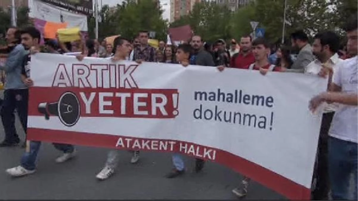 Şarkılı-Türkülü "Mahalleme Dokunma" Eylemi