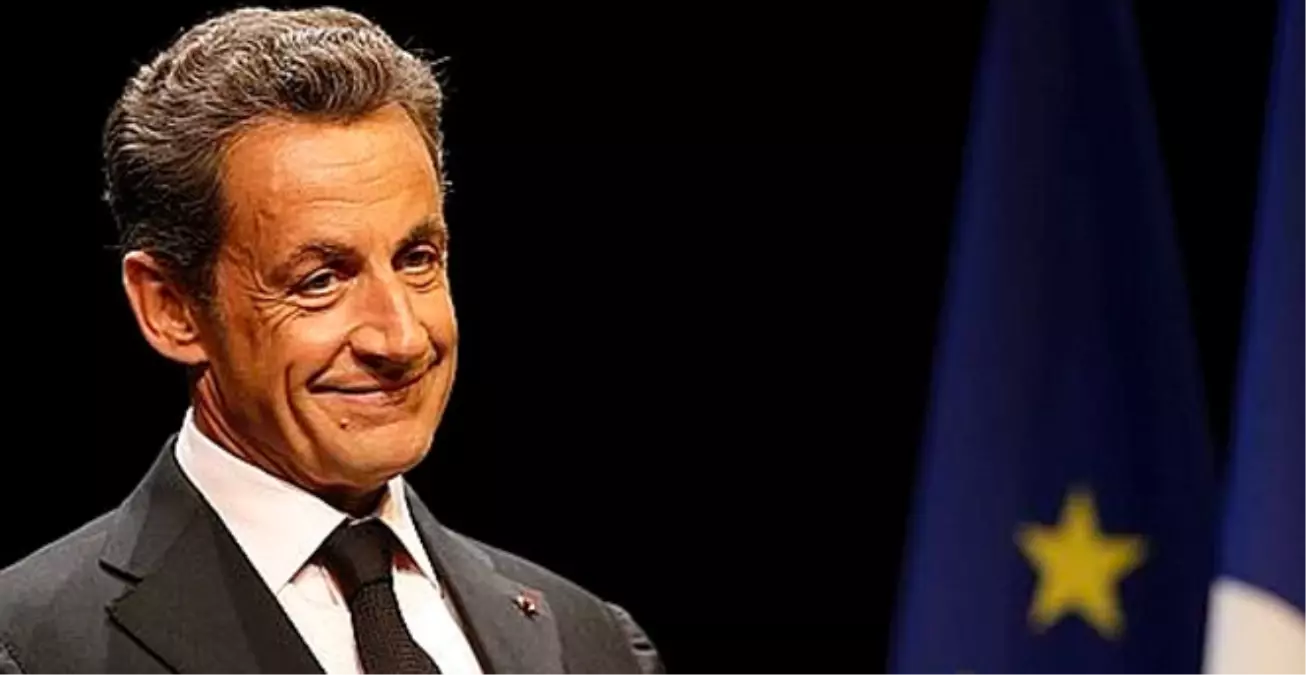 Sarkozy\'nin Siyasete Dönüşü