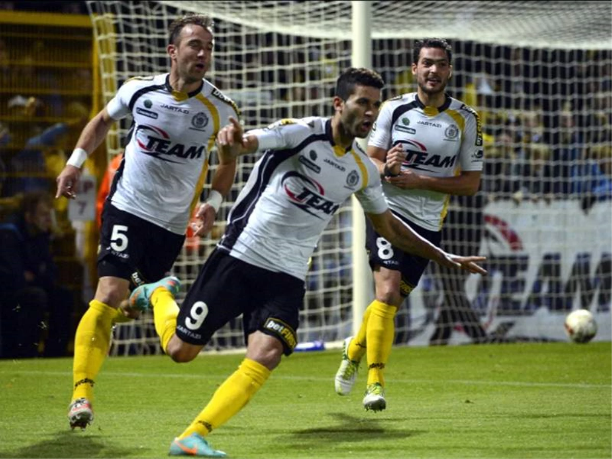 Trabzon\'un Rakibi Lokeren Yine Kazandı: 3-2