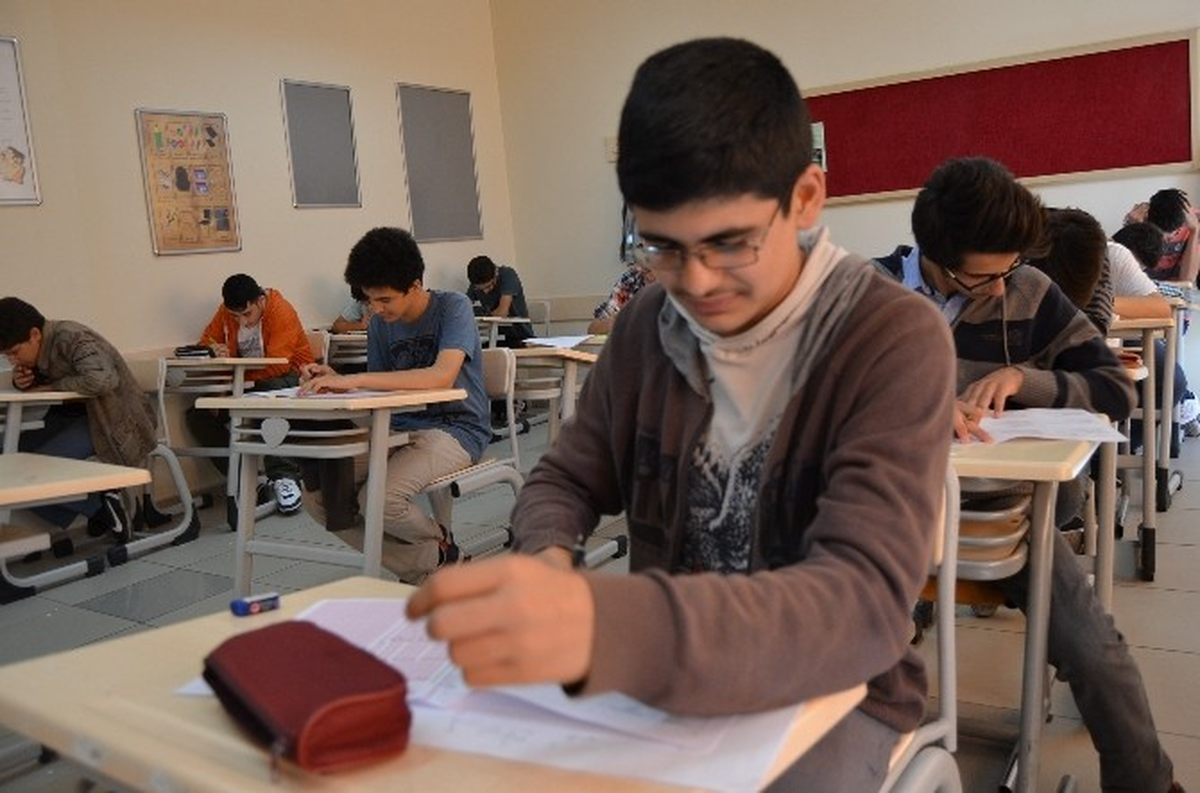 Yelkenoğlu ve Kılıçaslan Liseleri\'nden Bilim Olimpiyatları İçin Seçme Sınavı