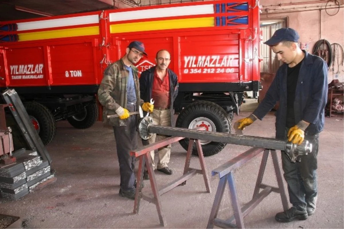 Yozgat\'ta Tarım Aletleri Üretimi Her Geçen Gün Artıyor