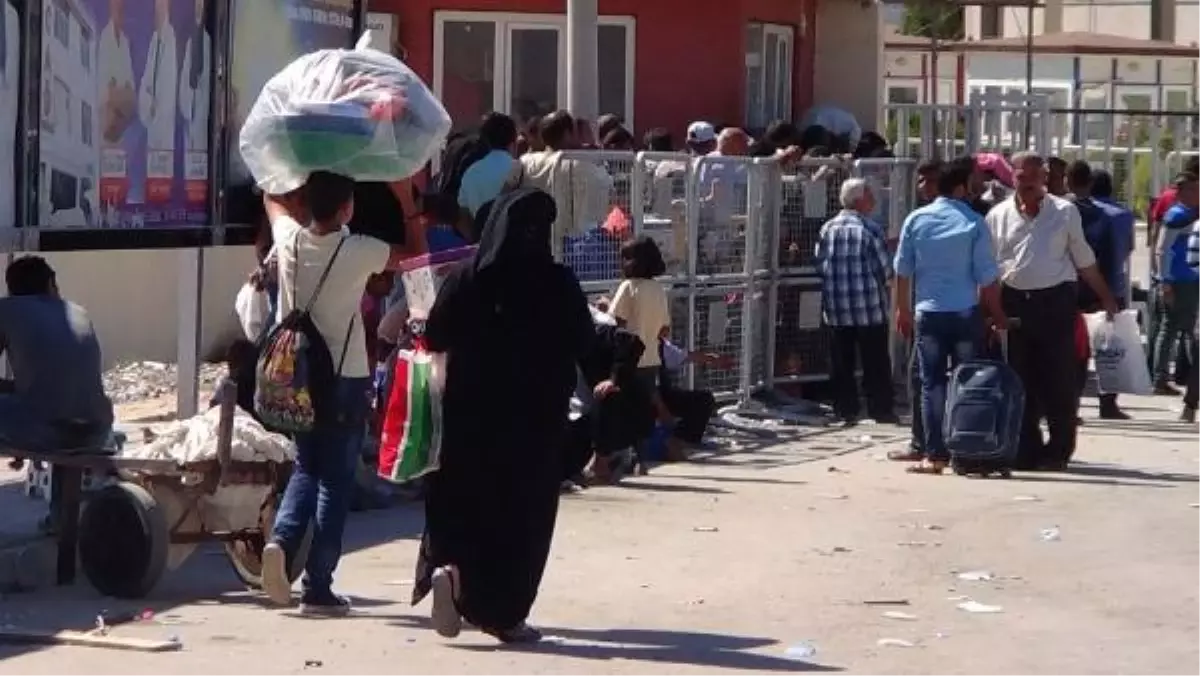 350 Suriyeli Ülkelerine Döndü