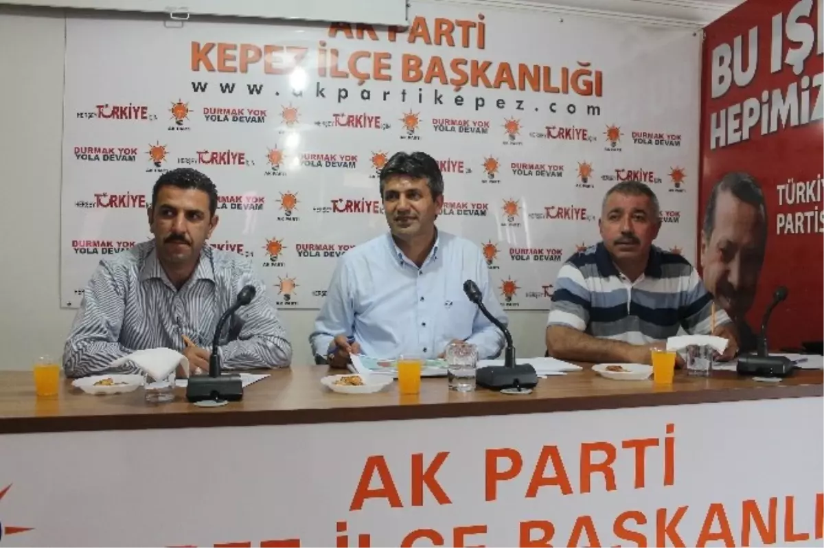 AK Parti Mahalle Başkanları ile Toplantı