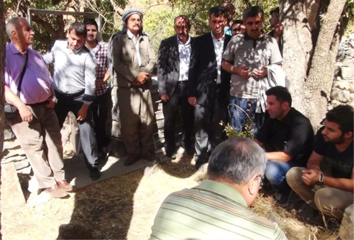 Batevi Kabri Başında Kendi Yazdığı Şiir ve Kasideler ile Anıldı