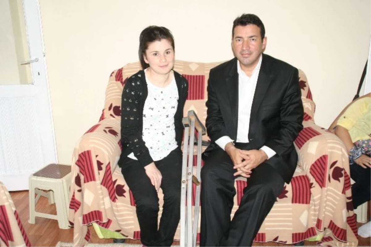 Engelli Genç Kızın Feryadına Ak Partili Milletvekili Ulupınar Yetişti