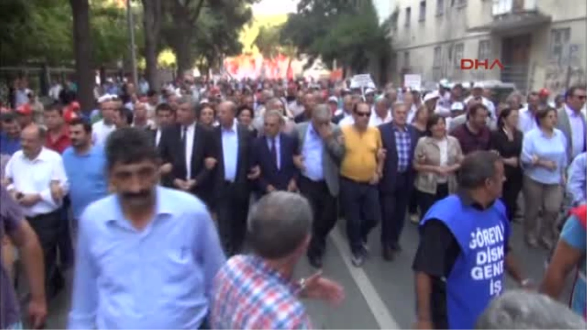 İzmir\'de Taşerona Hayır Yürüyüşü