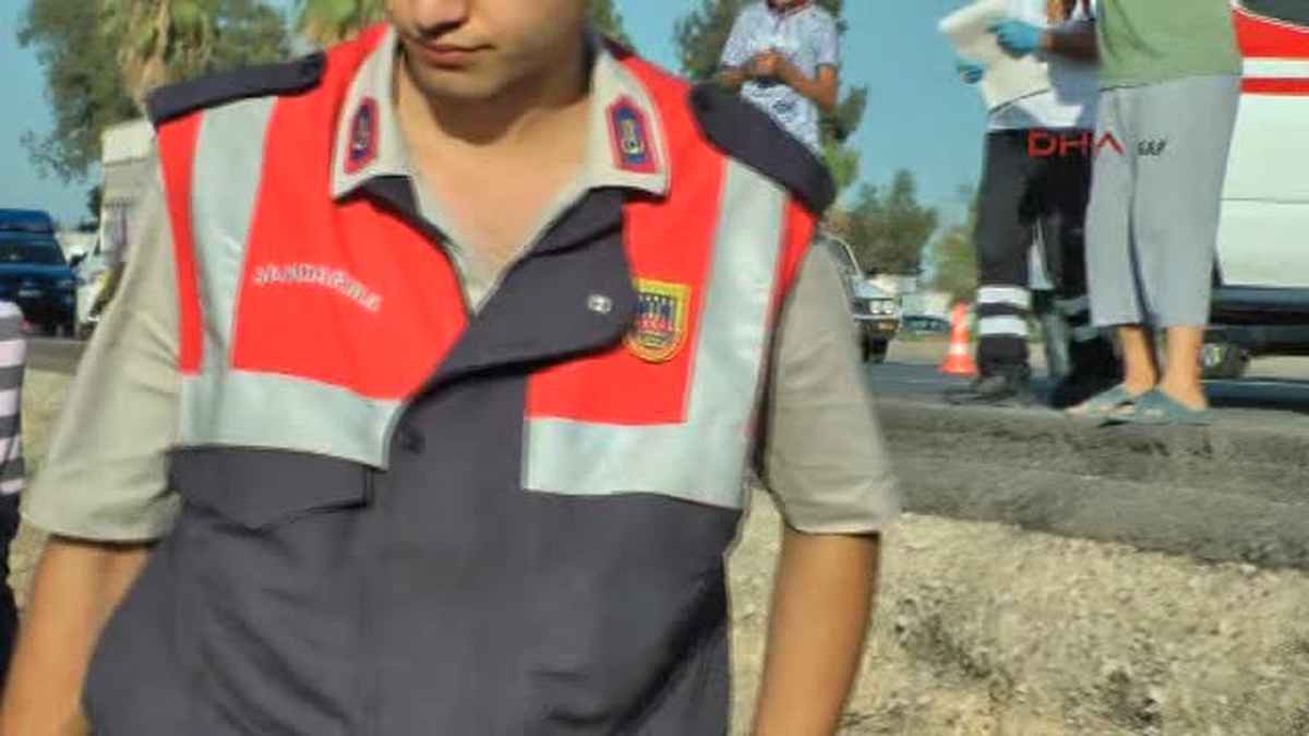 Koyun Otlatırken Üzerine Otomobil Düşen Genç Çift Öldü, 2 Yaralı
