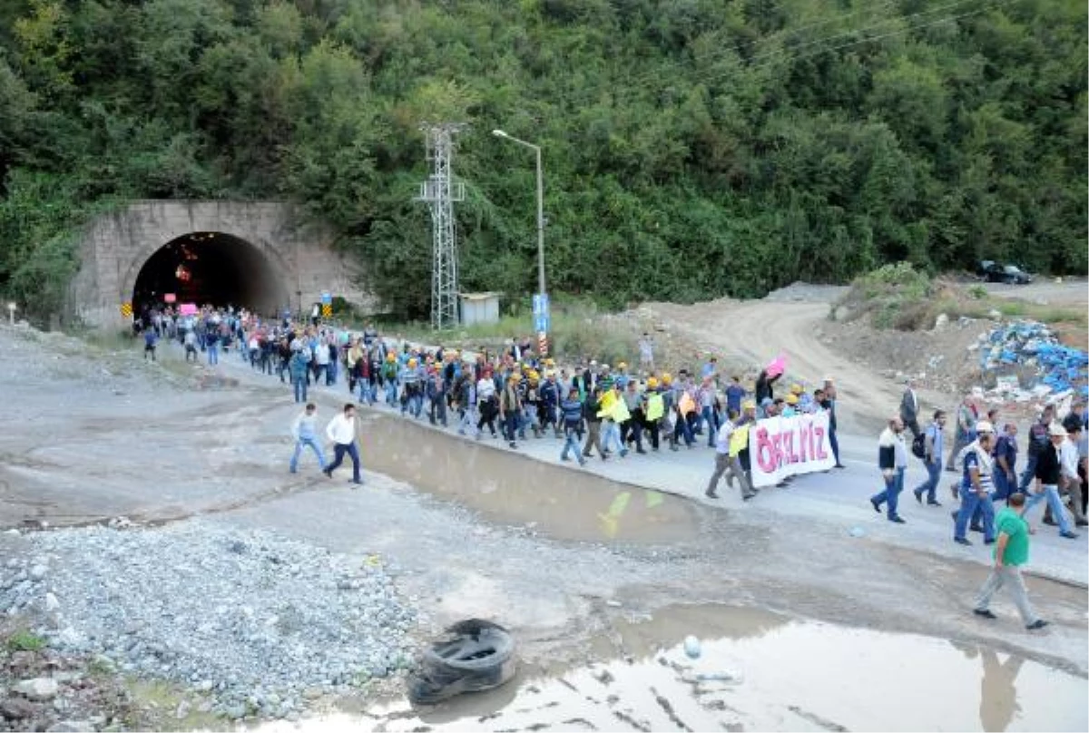 Madenciler Ereğli\'den Zonguldak\'a Yürüyor (4)