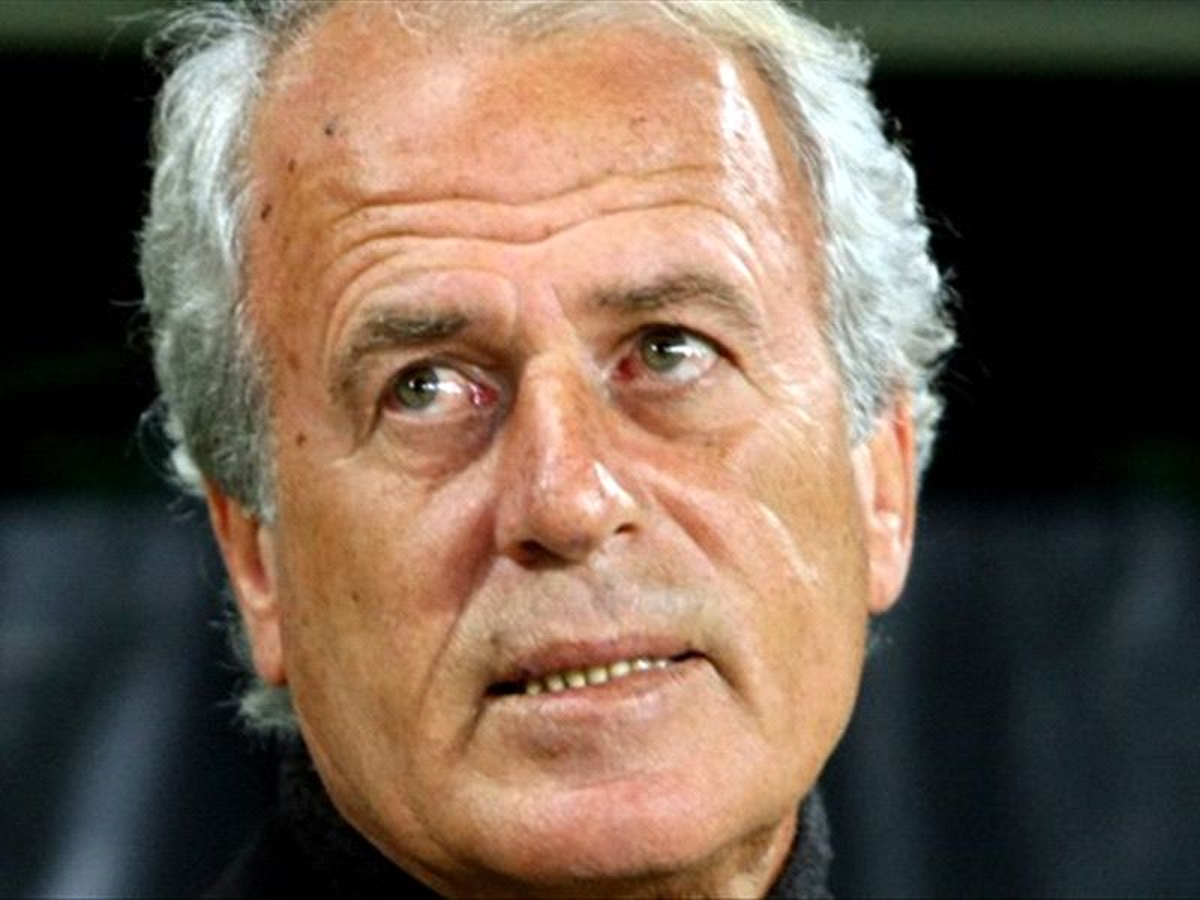 Mustafa Denizli: Emenike Sezon Sonunu Görmeyecek