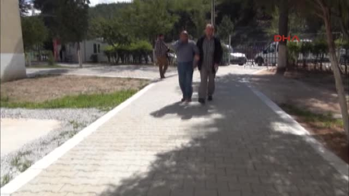 Telefonla Dolandırıcılık Yapan 2 Kişi Yakalandı