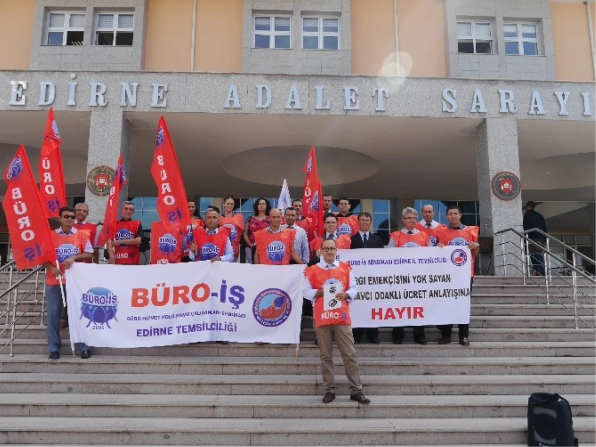 Yargı Çalışanları Edirne Adliyesi Önünde Toplandı