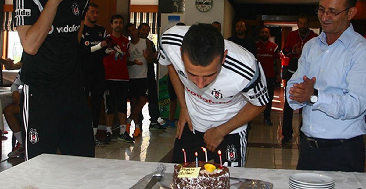 Beşiktaş'ta Oğuzhan Özyakup'un Doğum Günü Kutlandı