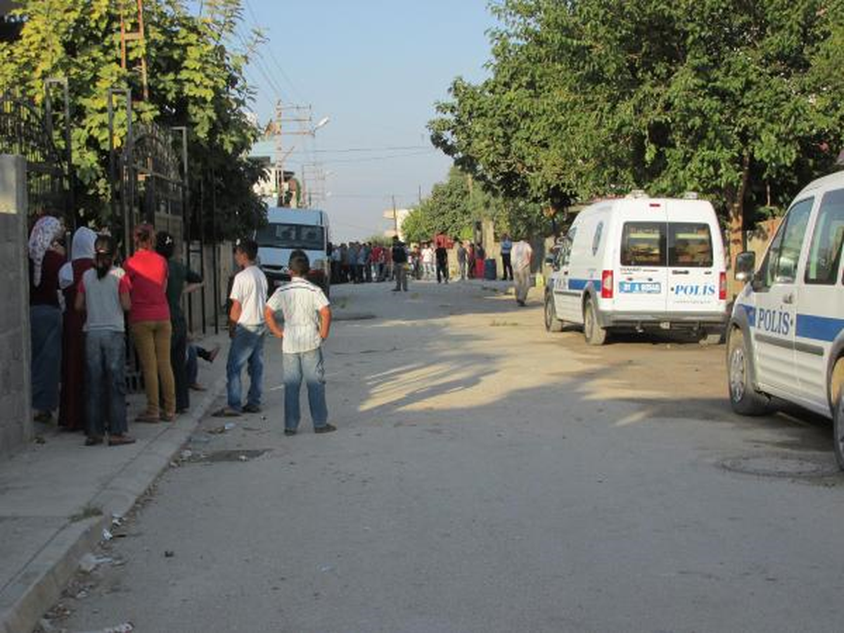 Adana Ceyhan\'da Silahlı Kavga: 8 Yaralı