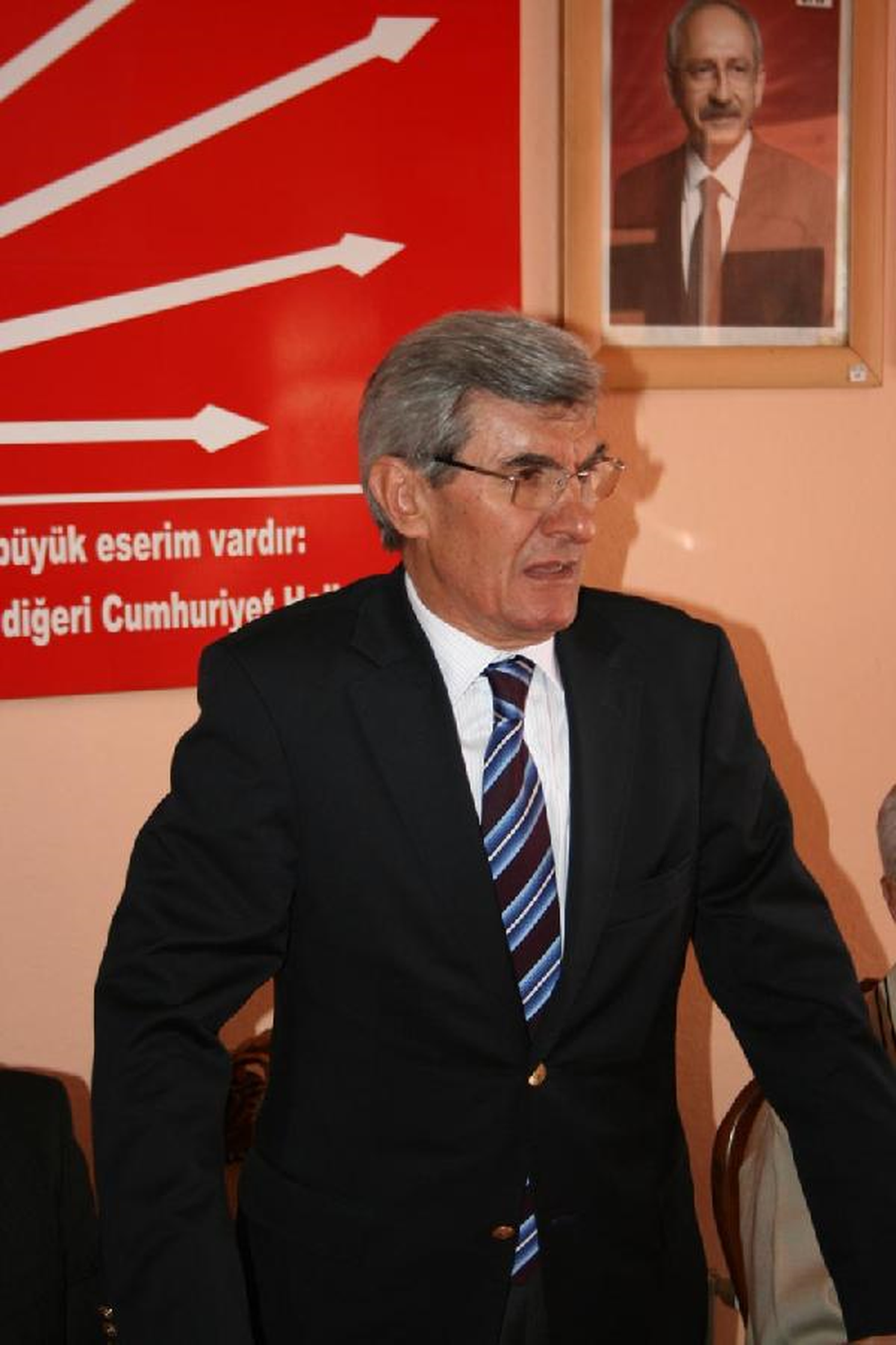 CHP\'li Tayan: Orta Öğretimde Kıyafet Serbestisi Geriye Gidiştir