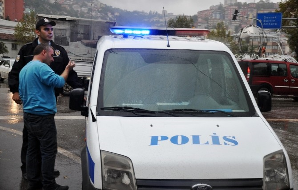 İnleye İnleye Dakikalarca Kurtarılmayı Bekledi