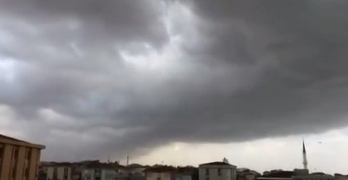 İstanbul'a Fırtına Böyle Geldi!