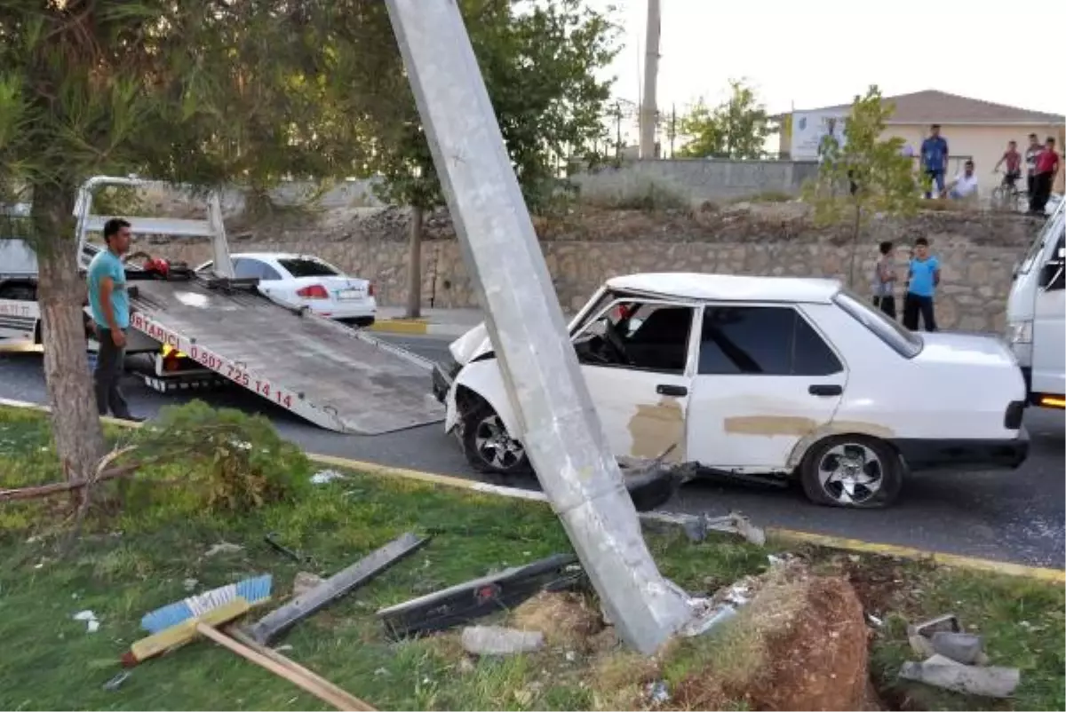 İzne Gelen Asker Kazada Yaralandı