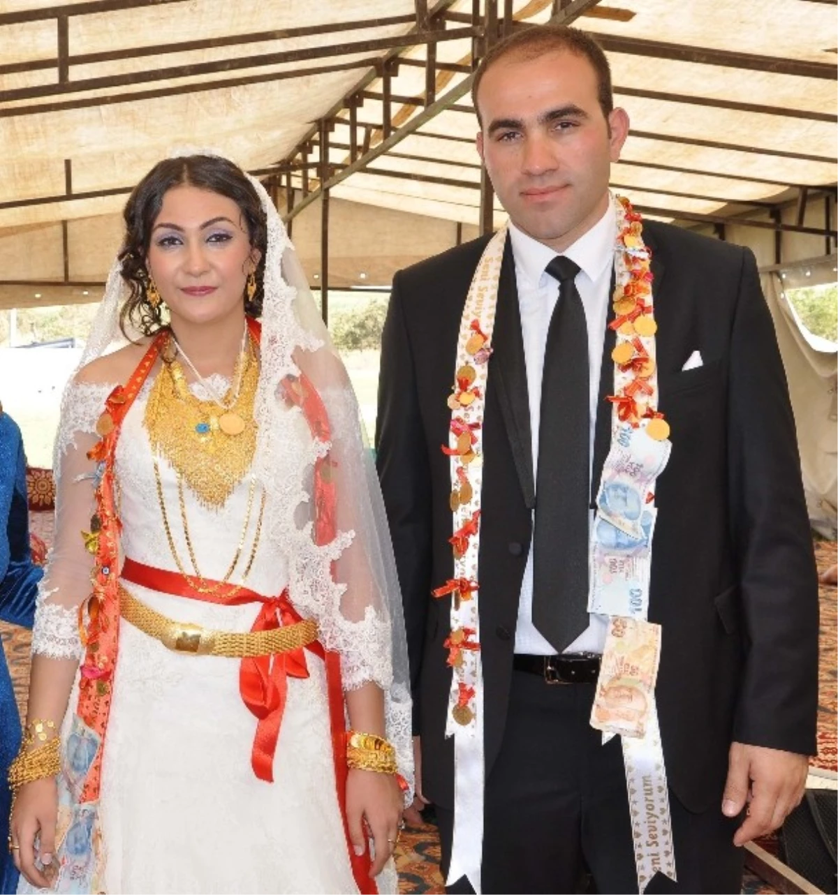 Kızıltepe\'de 7 Bin Kişilik Aşiret Düğünü