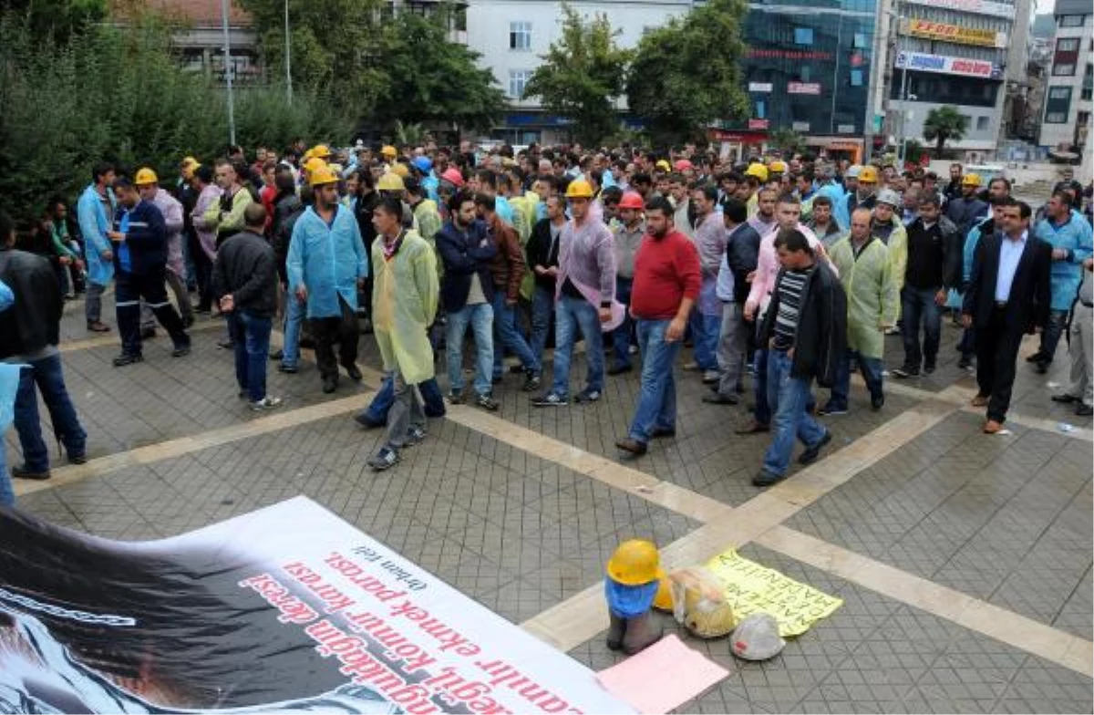 Madencilerin Valilik Önündeki Eylemi Sürüyor