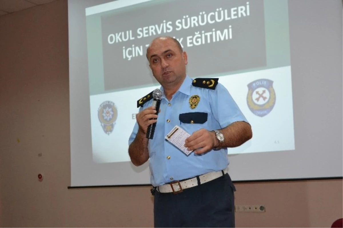 Niğde Emniyetten Öğrenci Servis Şoförlerine Seminer Verildi