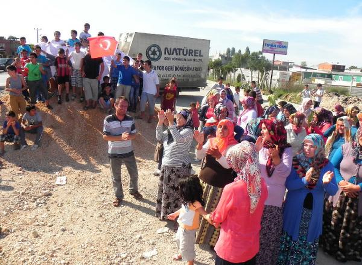 Ölüm Yolunu Çocukları İçin Kapatmak İstediler
