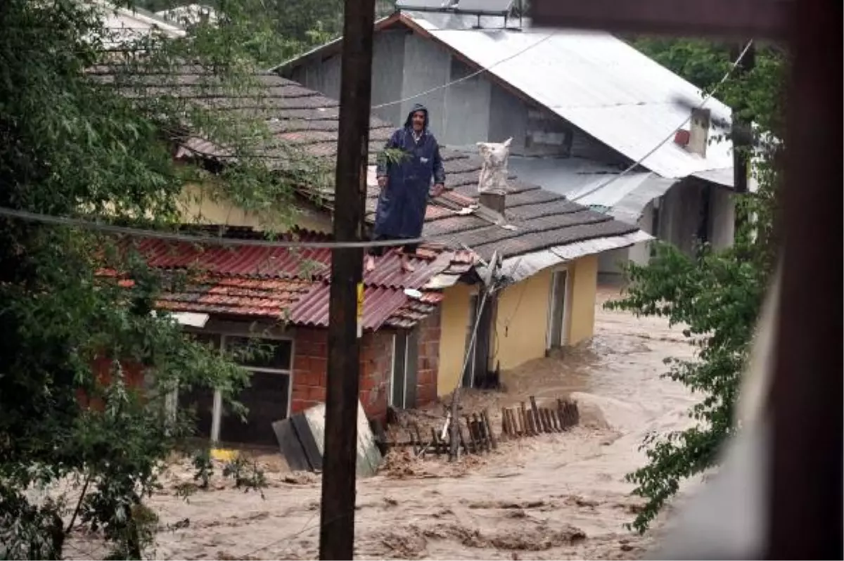 Sakarya\'da Dere Yataklarındaki Evlere Tahliye