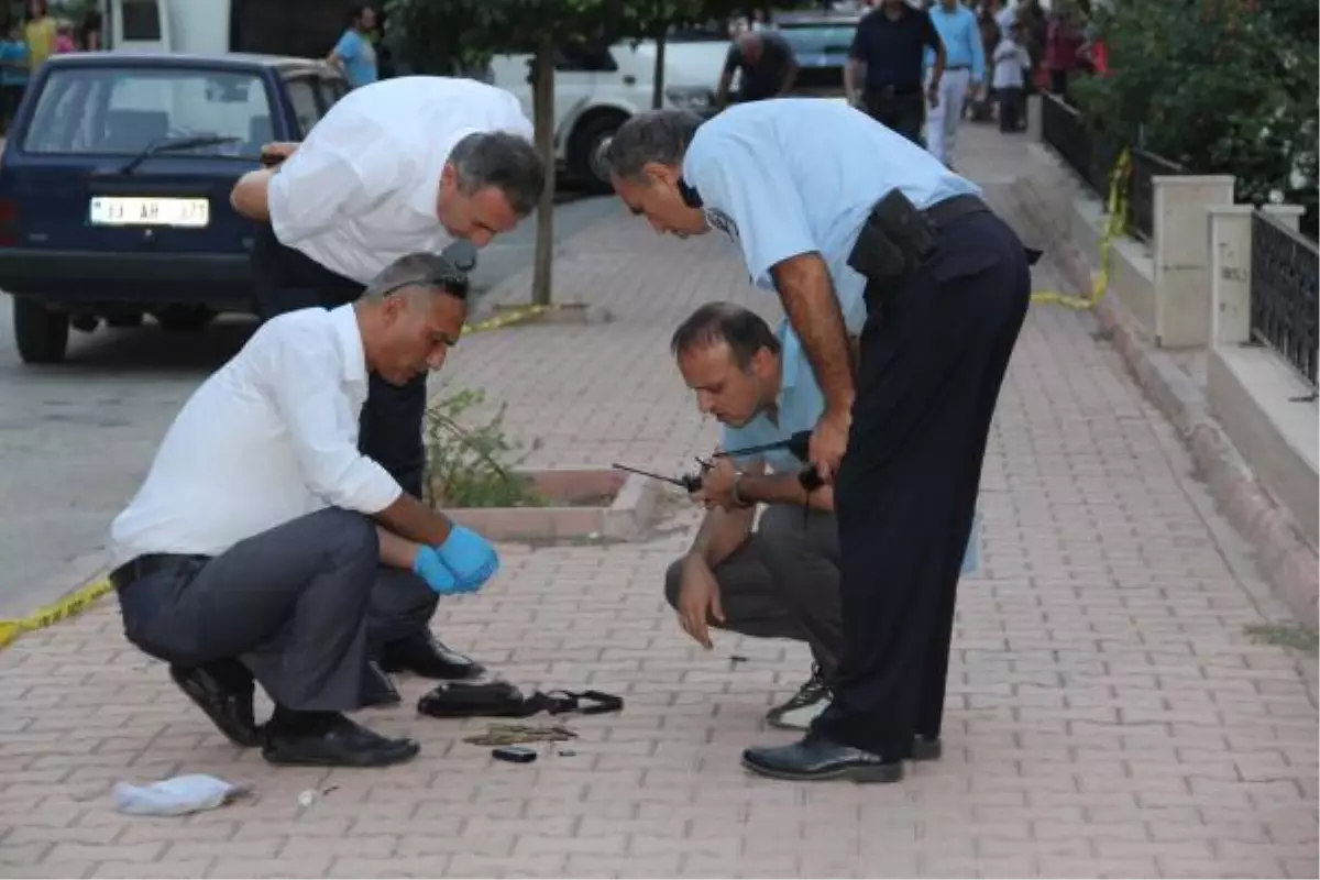 Mersin\'de Patlatılan Şüpheli Çantadan Mermi Çıktı