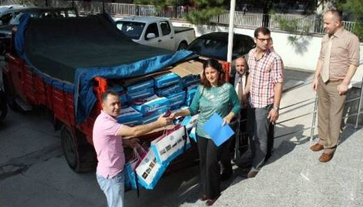 Trabzon Büyükşehir Belediyesinden Öğrencilere Yardım