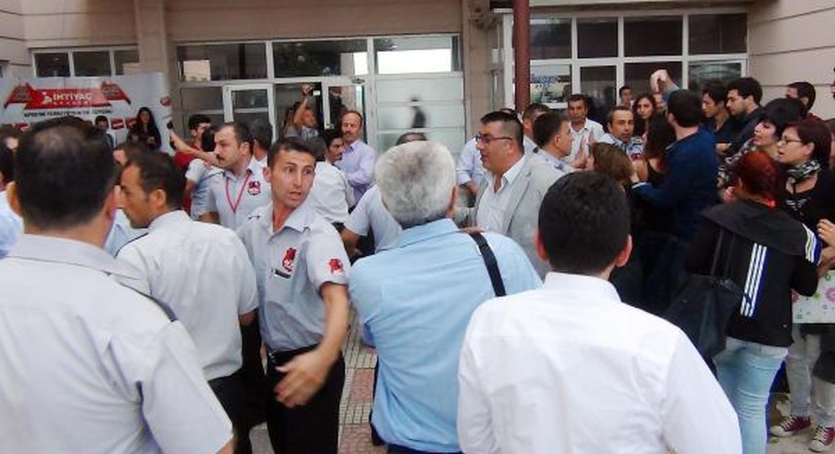 Üniversitede Stant Gerginliği