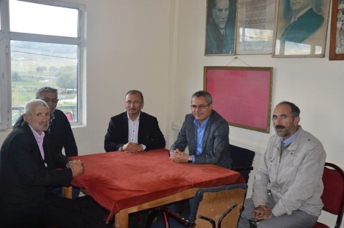 Vali Deniz, Belediye Başkanı ile Birlikte Köylerde İncelemelerde Bulundu