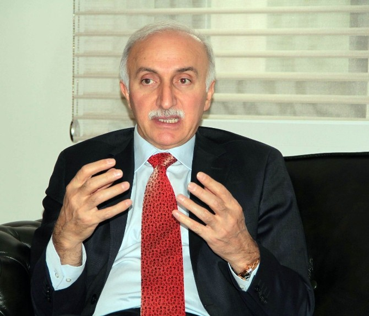 Vali Şahin: "Eşim Sadece Yaş İtibariyle Abladır"