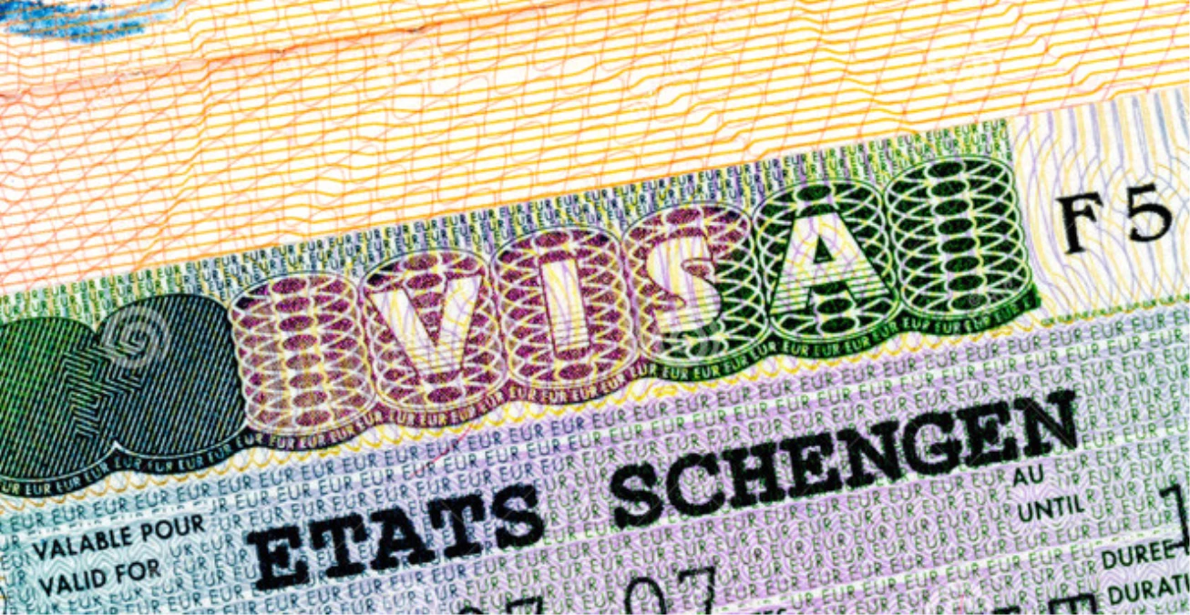 Schengen Vize Başvurusunda Bulunan Herkesten Biyometrik Veri Alınacak