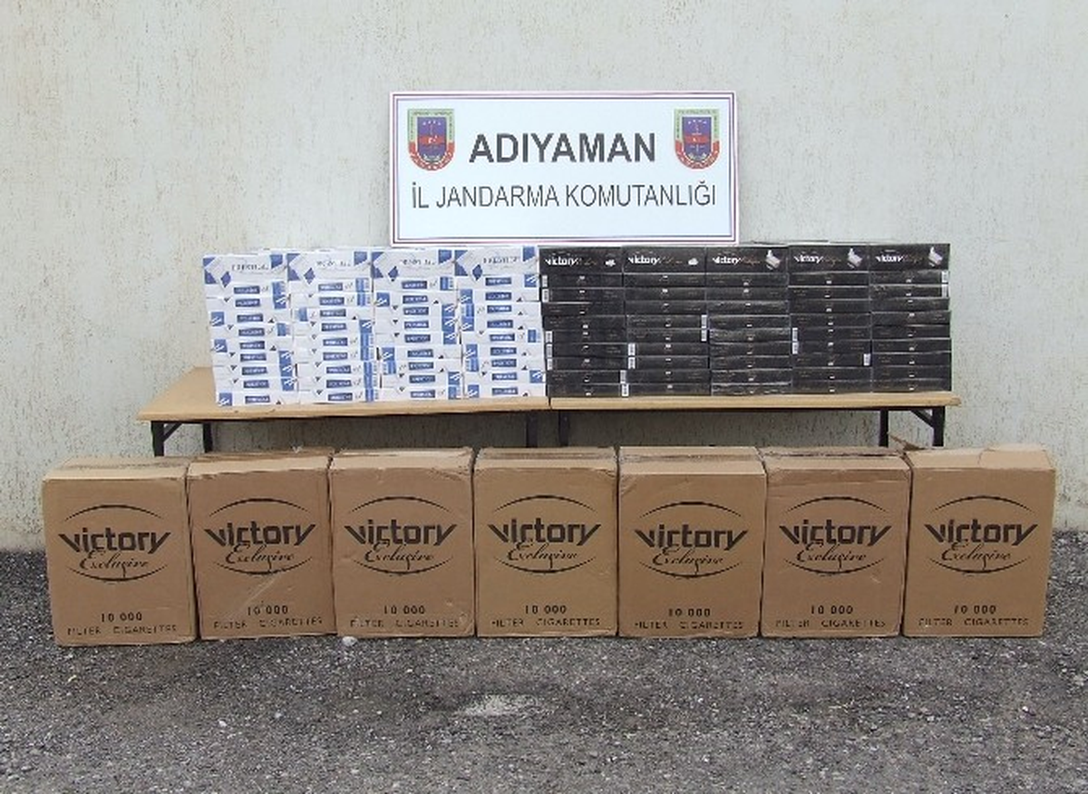 Adıyaman\'da 7 Bin Paket Kaçak Sigara Ele Geçirildi