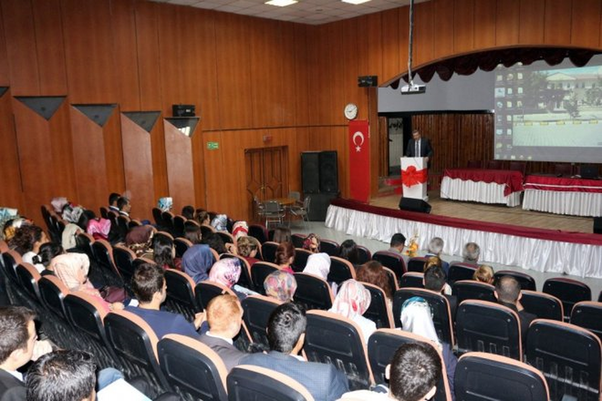 Ağrı\'da Öğretmenlere Uyum Semineri