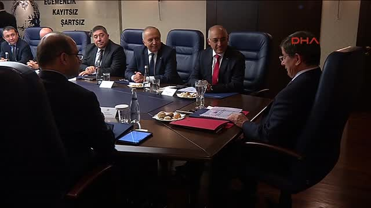 Başbakan Davutoğlu, Tim Heyetini Kabul Etti