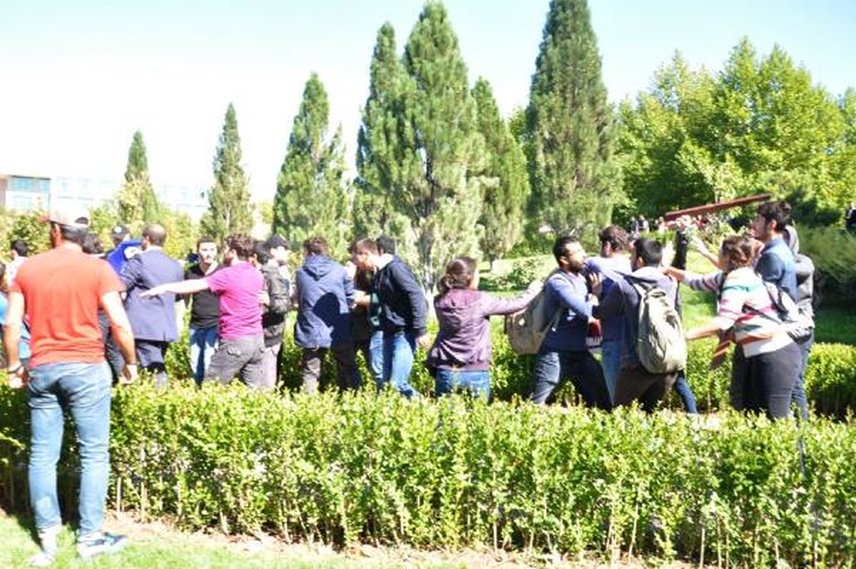 Eskişehir Osmangazi Üniversitesinde Öğrenciler Kavga Etti: 6 Yaralı