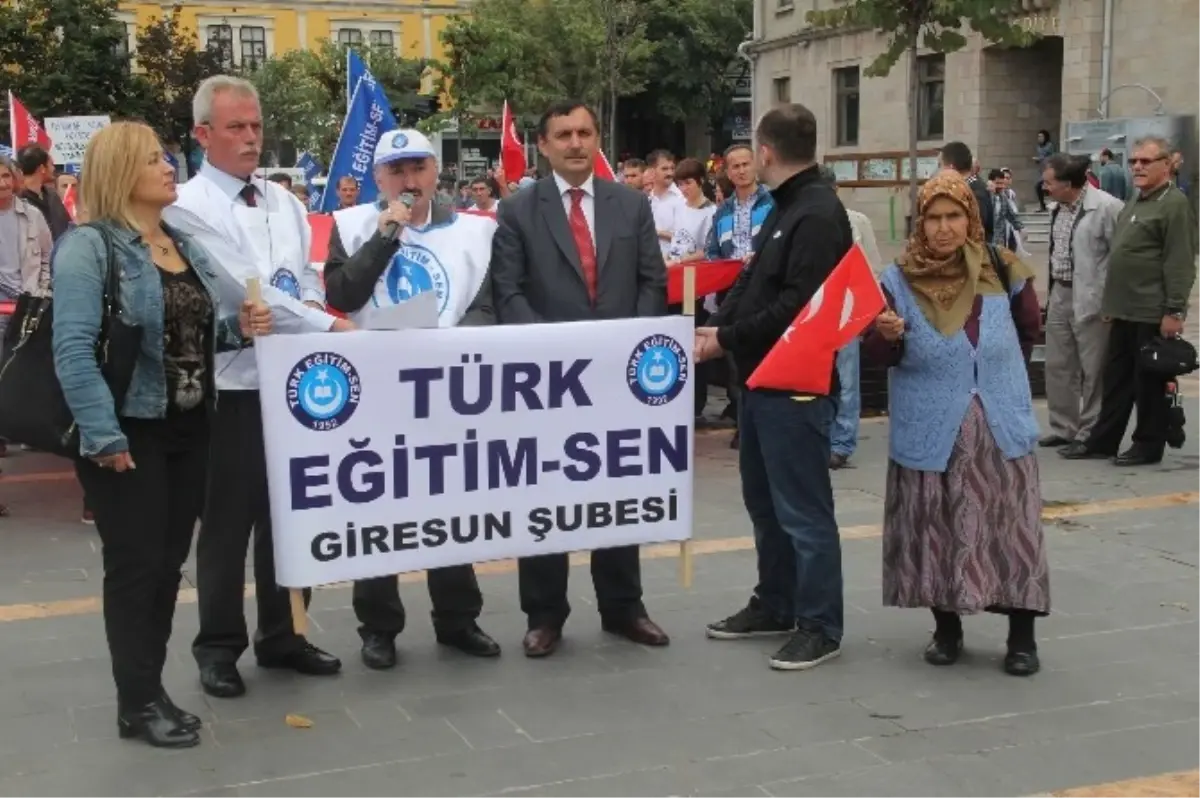 Giresun\'da Türk Sağlık-Sen ve Eğitim-Sen Üyeleri Bir Günlük İş Bırakma Eylemi Yaptı