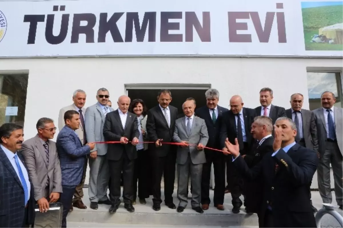 Hizmete Sevdalı Bir Ekibiz"