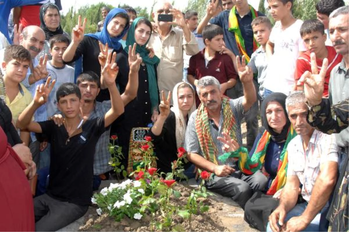 IŞİD\'le Çatışmada Ölen PKK\'lı Adana\'da Toprağa Verildi