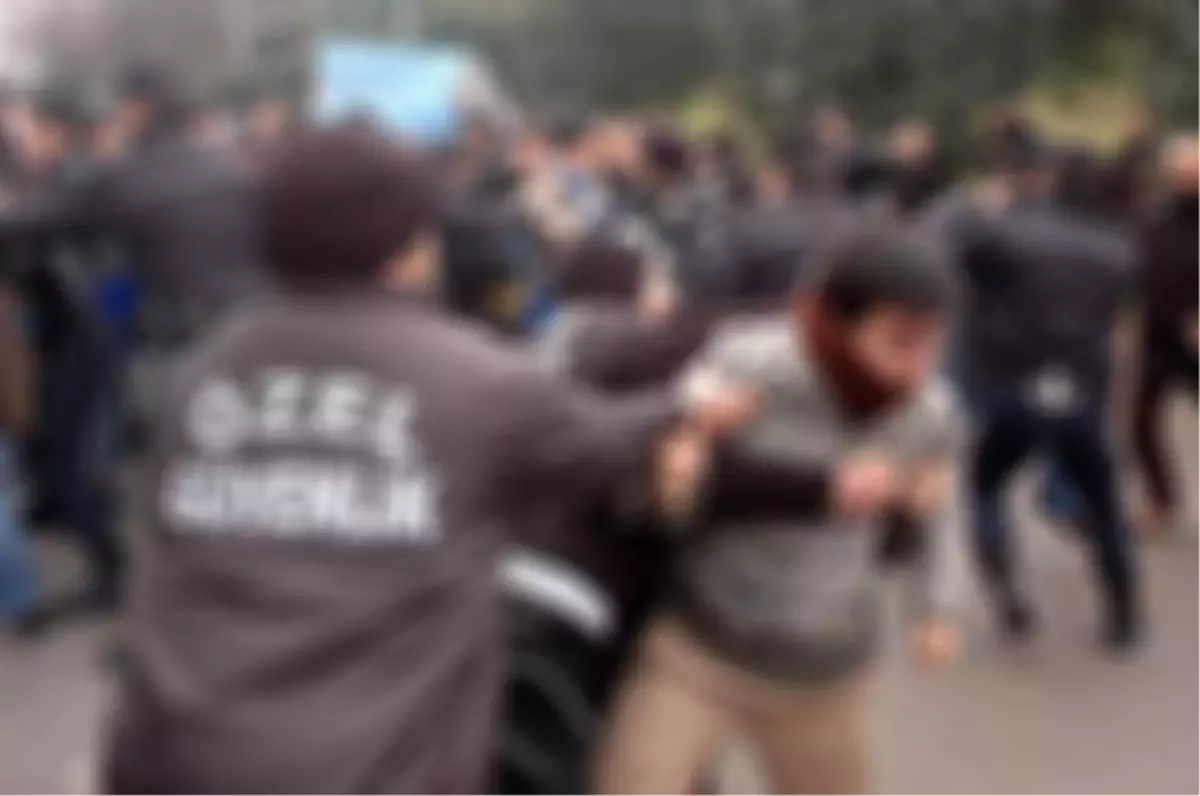 MEB Protestosunda Darp Girişimi !