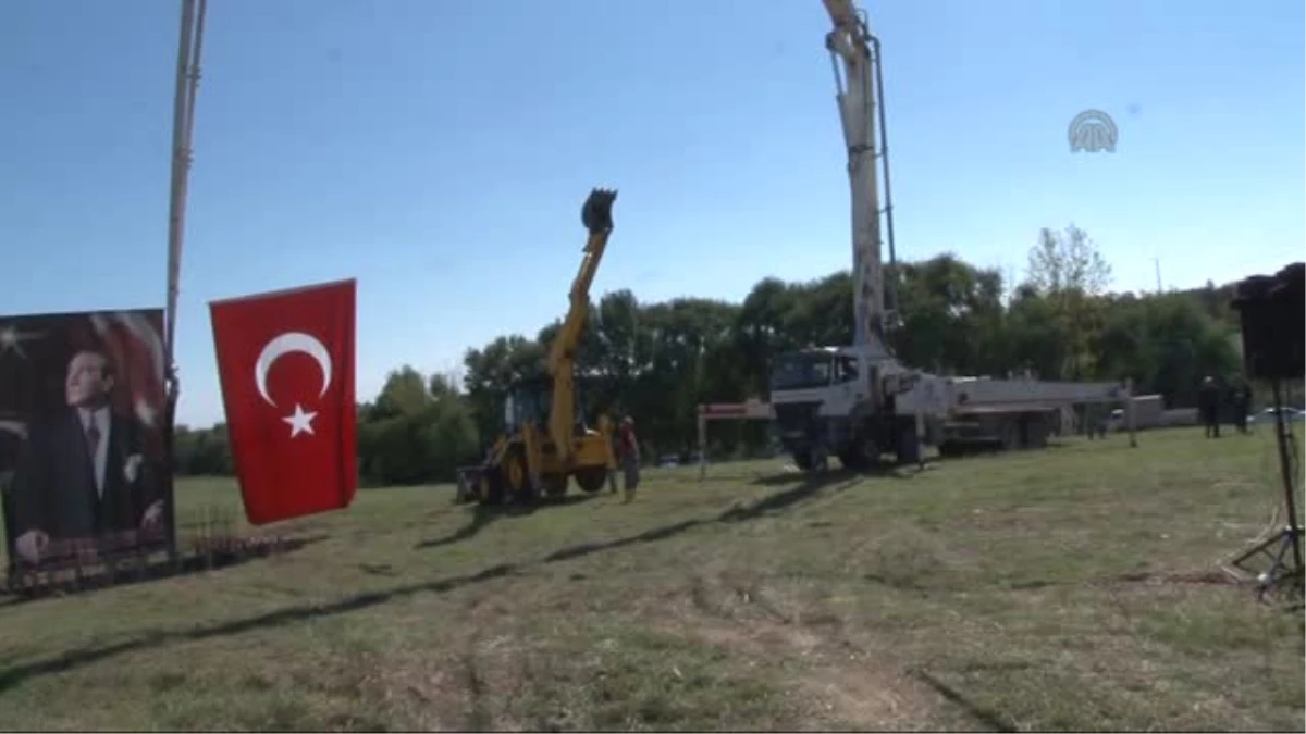 Müezzinoğlu, Edirne Askeri Hastanesi Şehitliği Temel Atma Törenine Katıldı