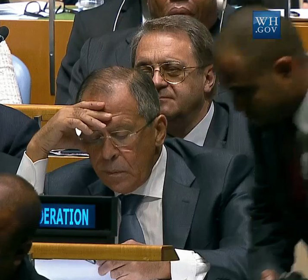 Obama, Rusya'yı Eleştirdi; Lavrov Yüzünü Kapattı