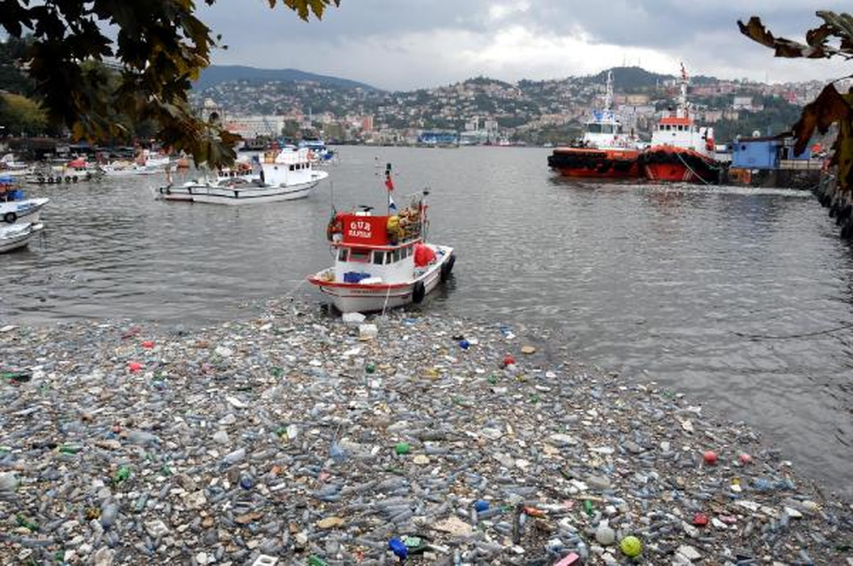 Zonguldak Limanı Çöplük Gibi
