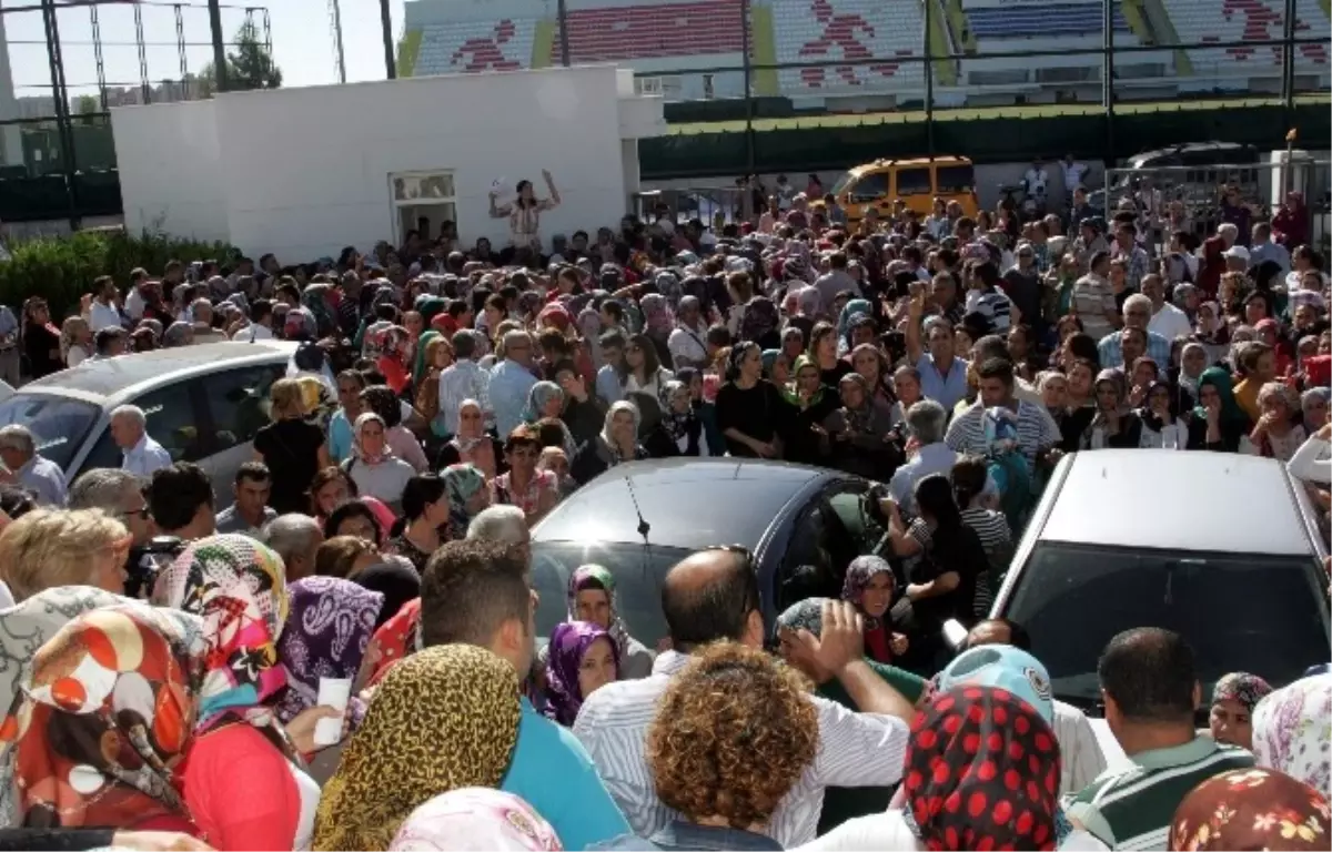 9 Aylık Temizlik İşinin Kura Çekiminde İzdiham Yaşandı