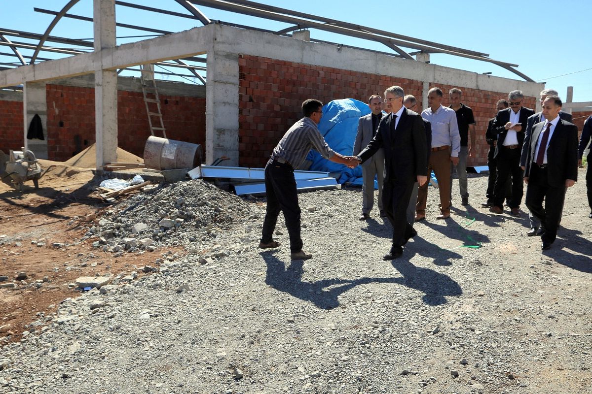 Başkan Mücahit Yanılmaz Oto Galericiler Sitesi\'nde İncelemelerde Bulundu