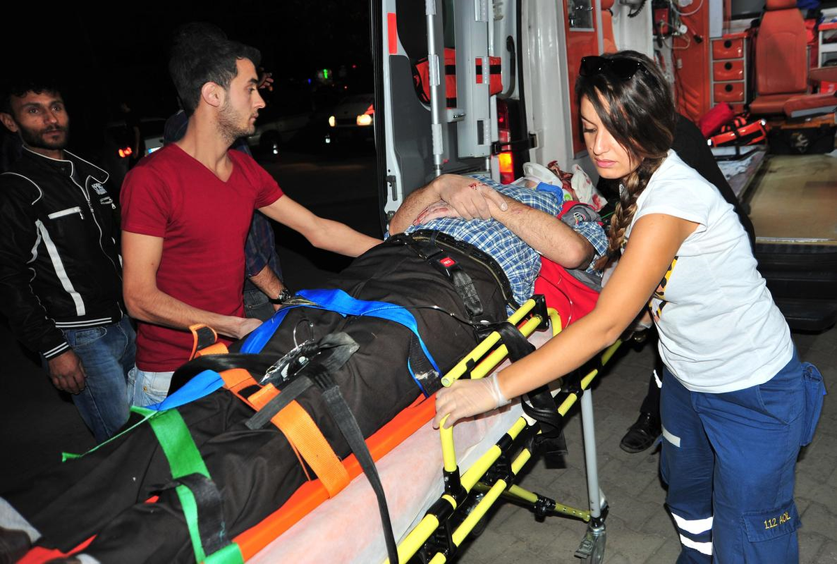 İnegöl\'de Trafik Kazası: 3 Yaralı