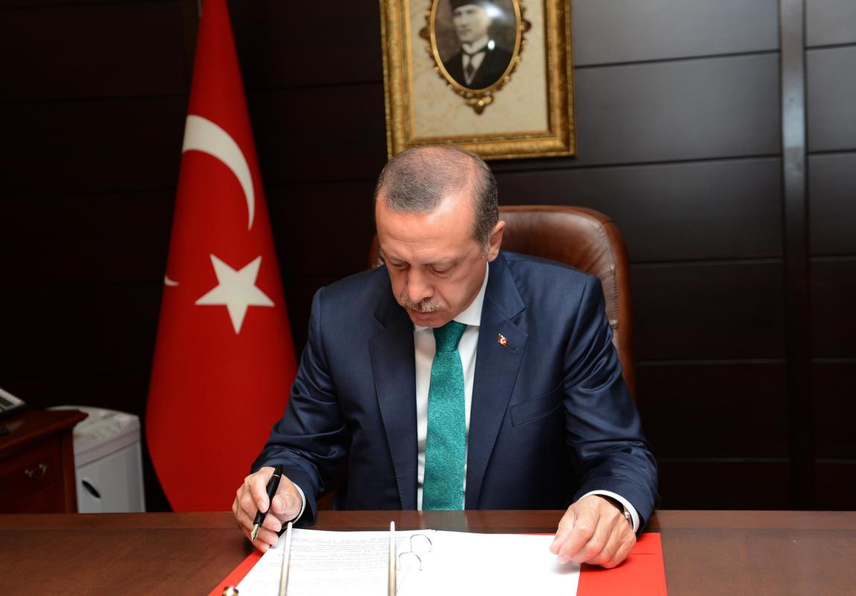 Erdoğan'ın 33 Yıl Önceki İstifa Dilekçesi Ortaya Çıktı